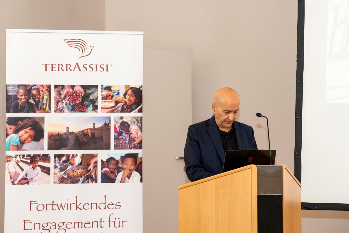 Foto aus Dialog zwischen Finanzwelt und Werten