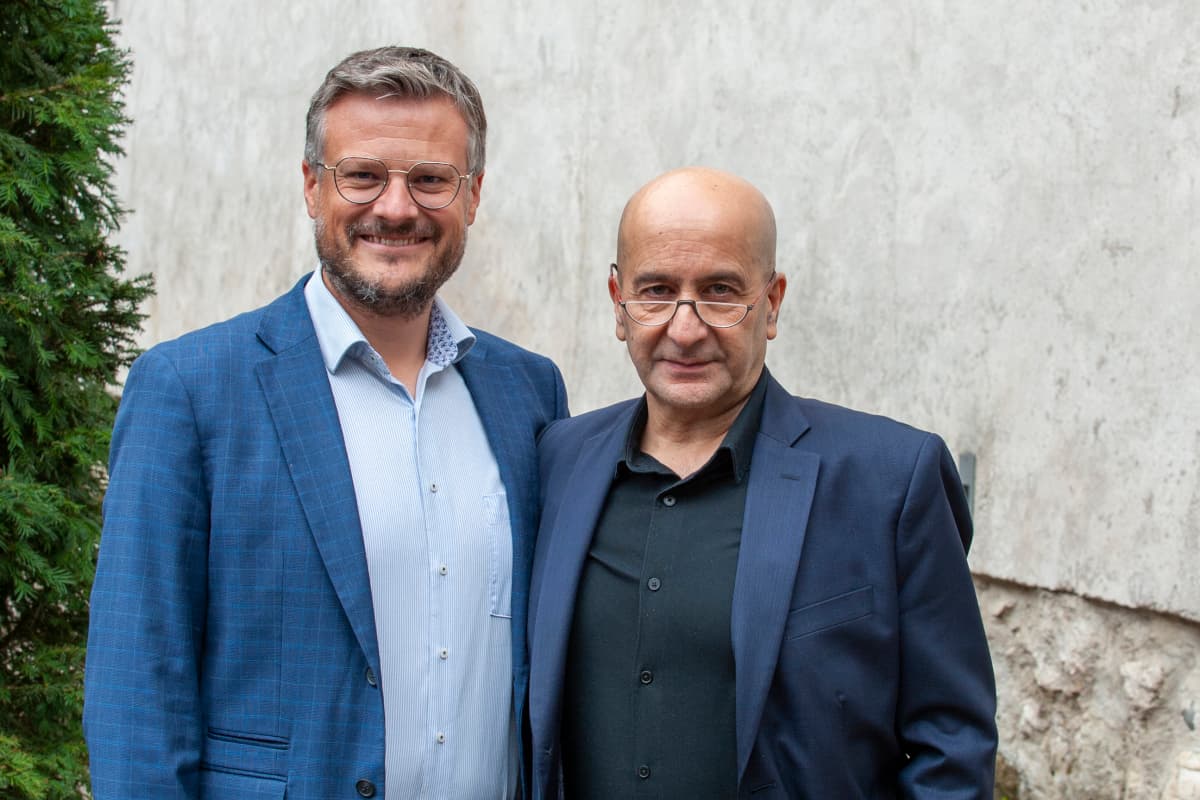 Foto aus Dialog zwischen Finanzwelt und Werten