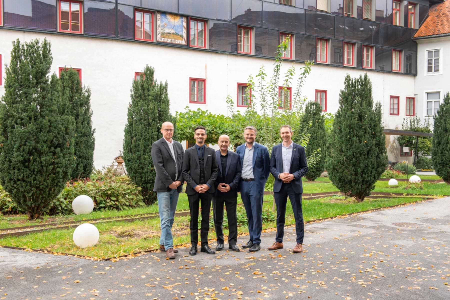 Wolfgang Toth-Sonns, Marc Zoll, Ramin Monajemi, Reinhard Magg und Markus Harrer im Franziskanerkloster Graz