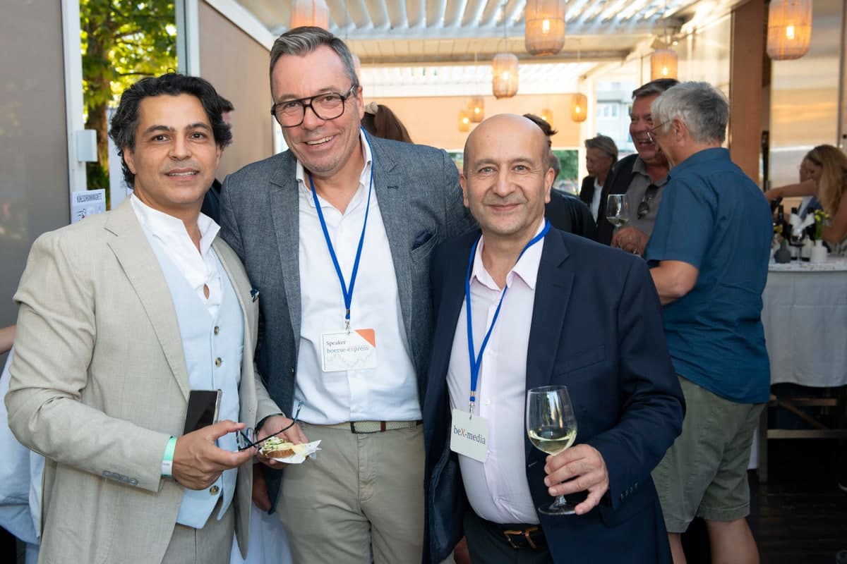 Thomas Cimbal und Ramin Monajemi mit einem Gast